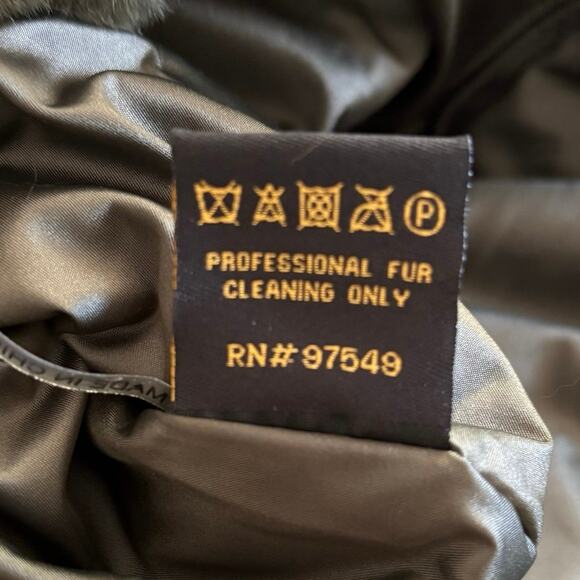 NEW Metric Knits Fur Collection Reversible Rabbit Fur Vest Loden Camo 11951RFV - Picture 9 of 10